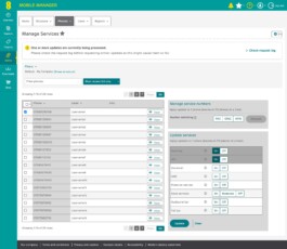 Manage Services: un telefono selezionato e Roaming e IDD impostati su On, con il bottone Update attivo 
